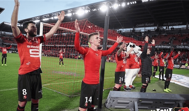 法甲焦点战，精彩进球与战术调动成为全场焦点